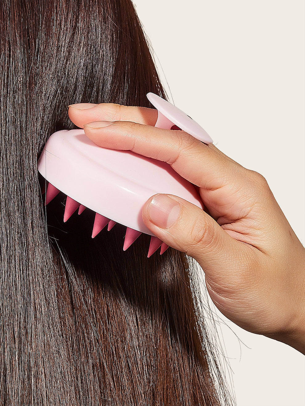 Hair Shampoo Brush,Scalp Massager Brush,Manual Head Scalp Massage Brush for Wet & Dry, Soft Silicone Bristles Care for The Scalp, Promote Hair Growth (Random Color )