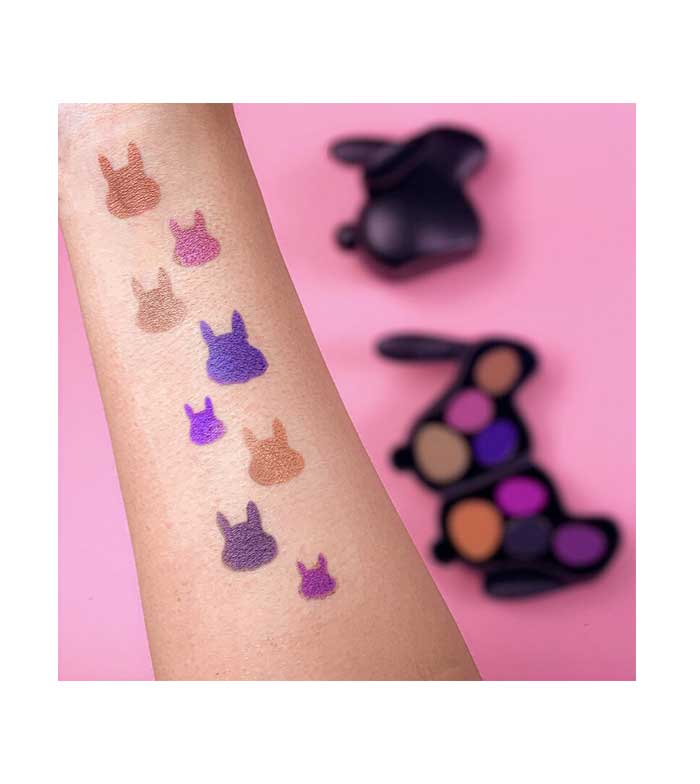 Buy I Heart Revolution - Revolution Pet Shop Eyeshadow Palette - Liquorice Get Free Mono Eyeshadow