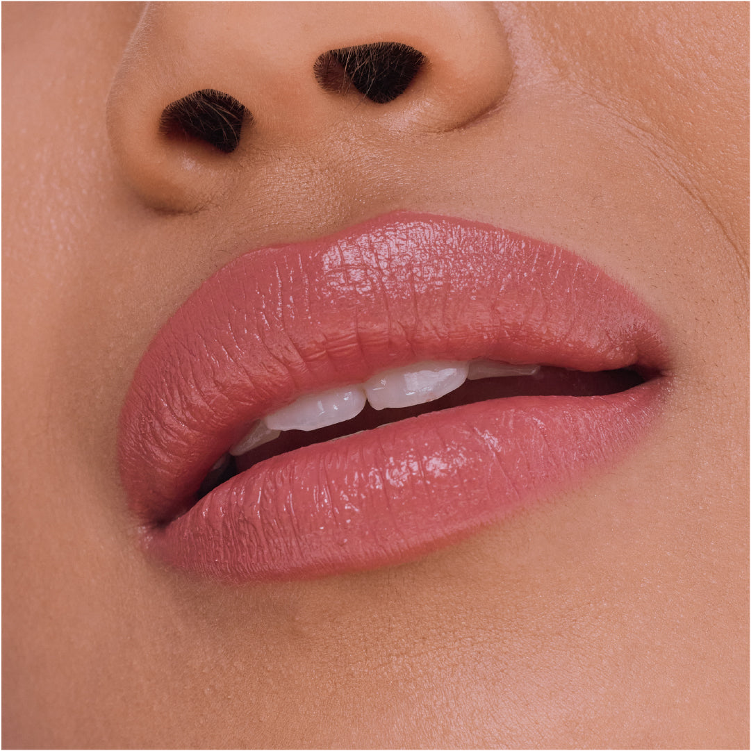Maybelline Serum Lipstick, Hydrating Lip Makeup with 8HRs of Lip Plumping Moisture with Hyaluronic Acid + Oil Blend 106 Maybe It Soft ( Satin )