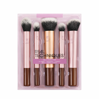 Real Techniques Every Day Essential Brush 5 pcs (  Powder , Highlighter , Blush , Nose Shadow , Contour ) ( Dubai Edition )