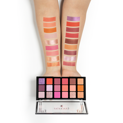 Character 18 Color Eyeshadow Palette Romantic Haze - CFC001