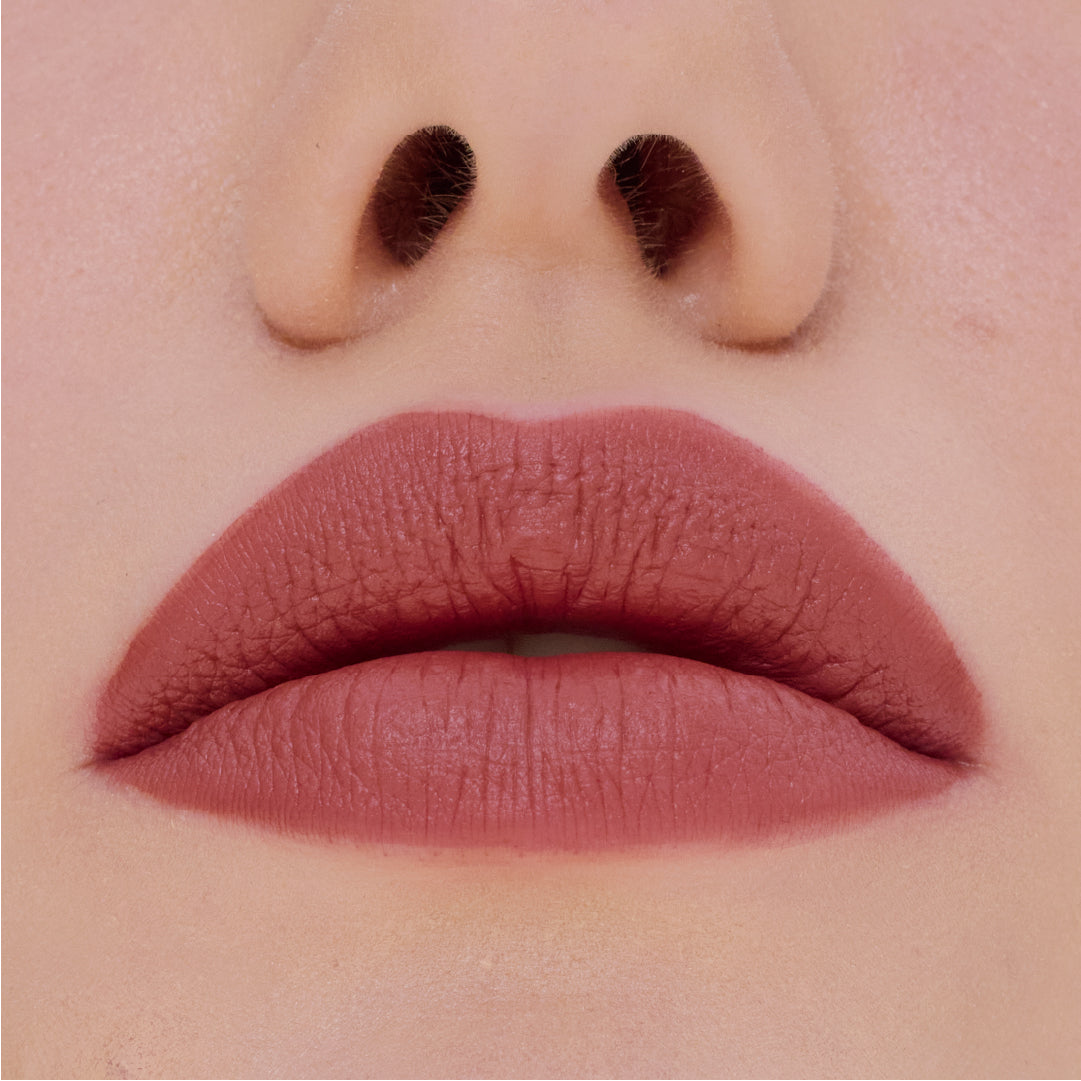 Maybelline Serum Lipstick, Hydrating Lip Makeup with 8HRs of Lip Plumping Moisture with Hyaluronic Acid + Oil Blend 02 Maybe It's Matte