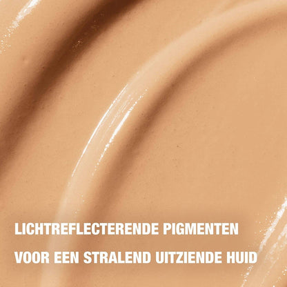 Maybelline New York Dream Radiant Liquid Hydrating Foundation Sand 30