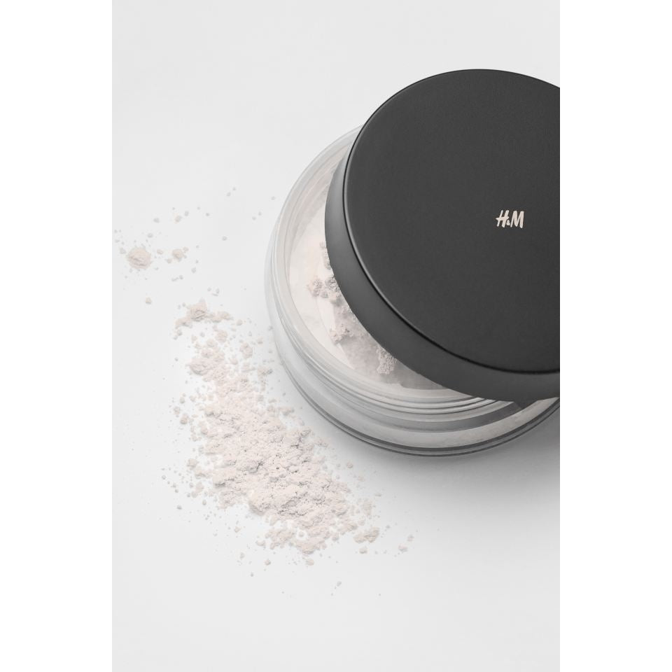 H & M Velvet Matte Translucent Loose Powder